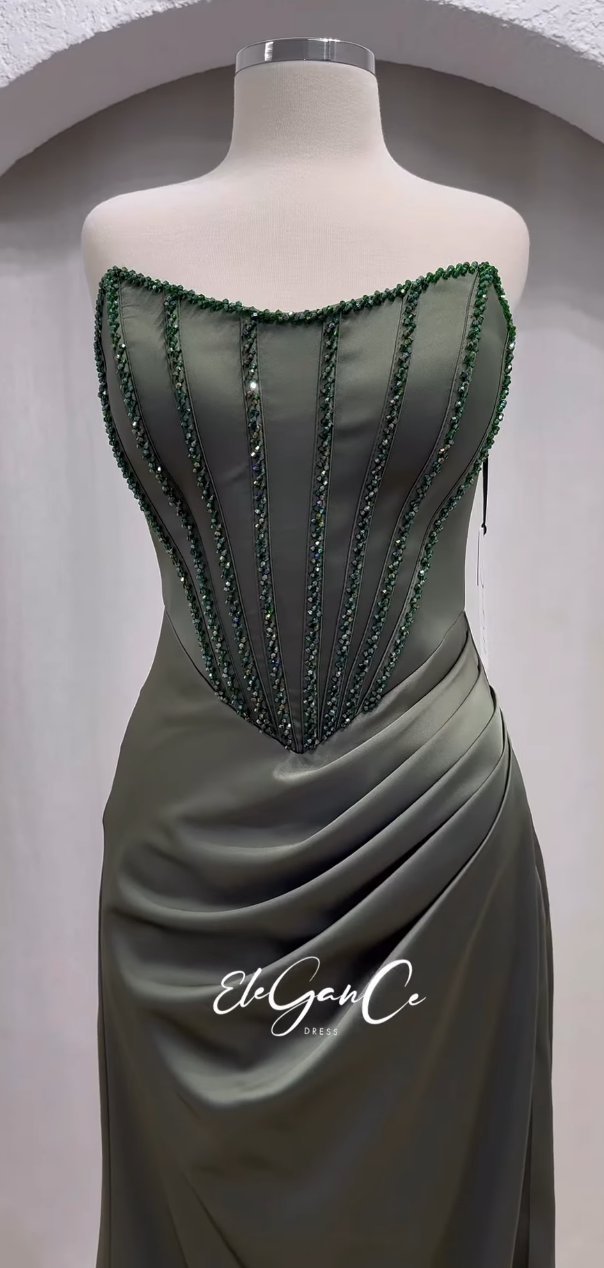 LAYA DRESS