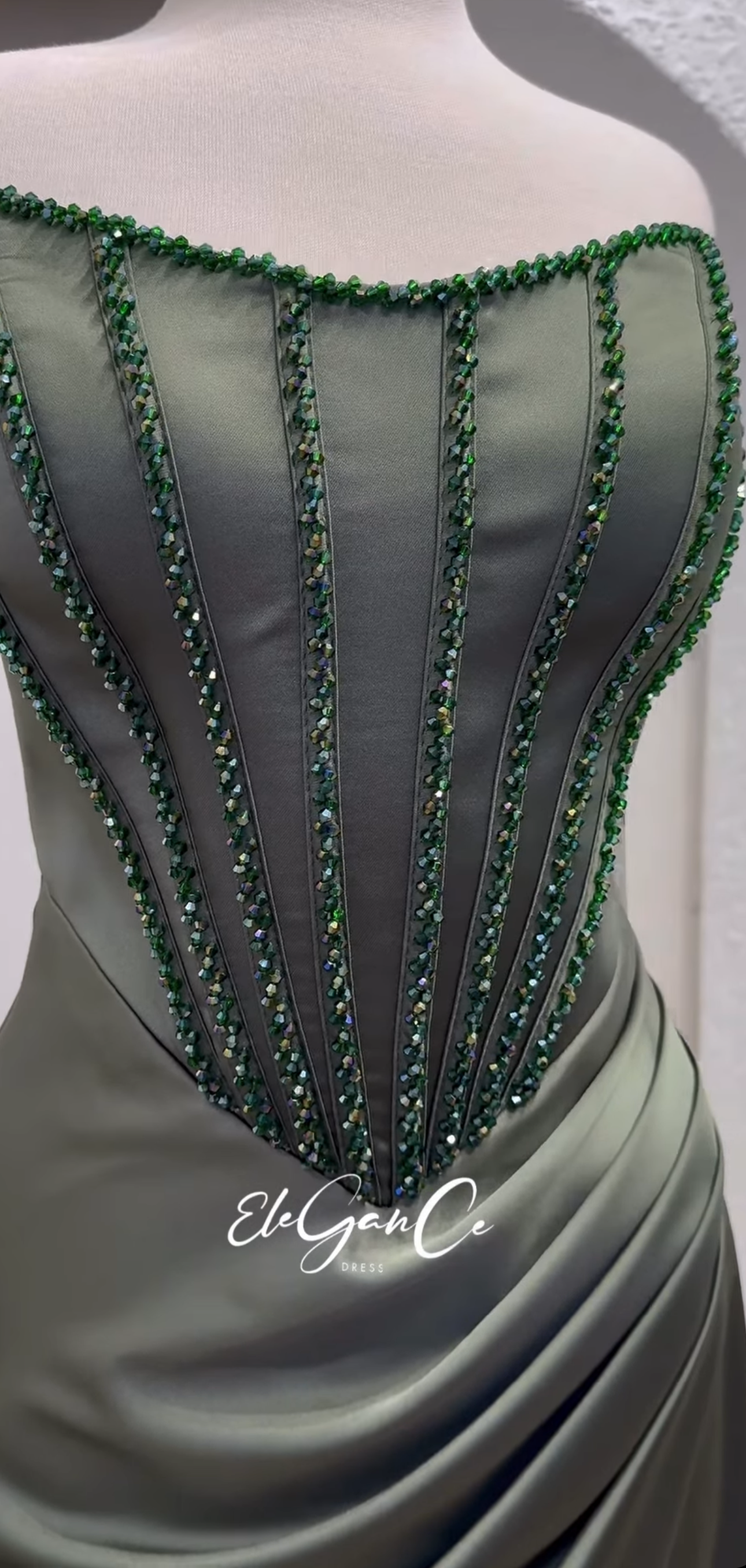 LAYA DRESS